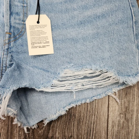 NWT Levis 501 Premium High Rise Button Fly Denim Shorts 27 - Picture 3 of 13